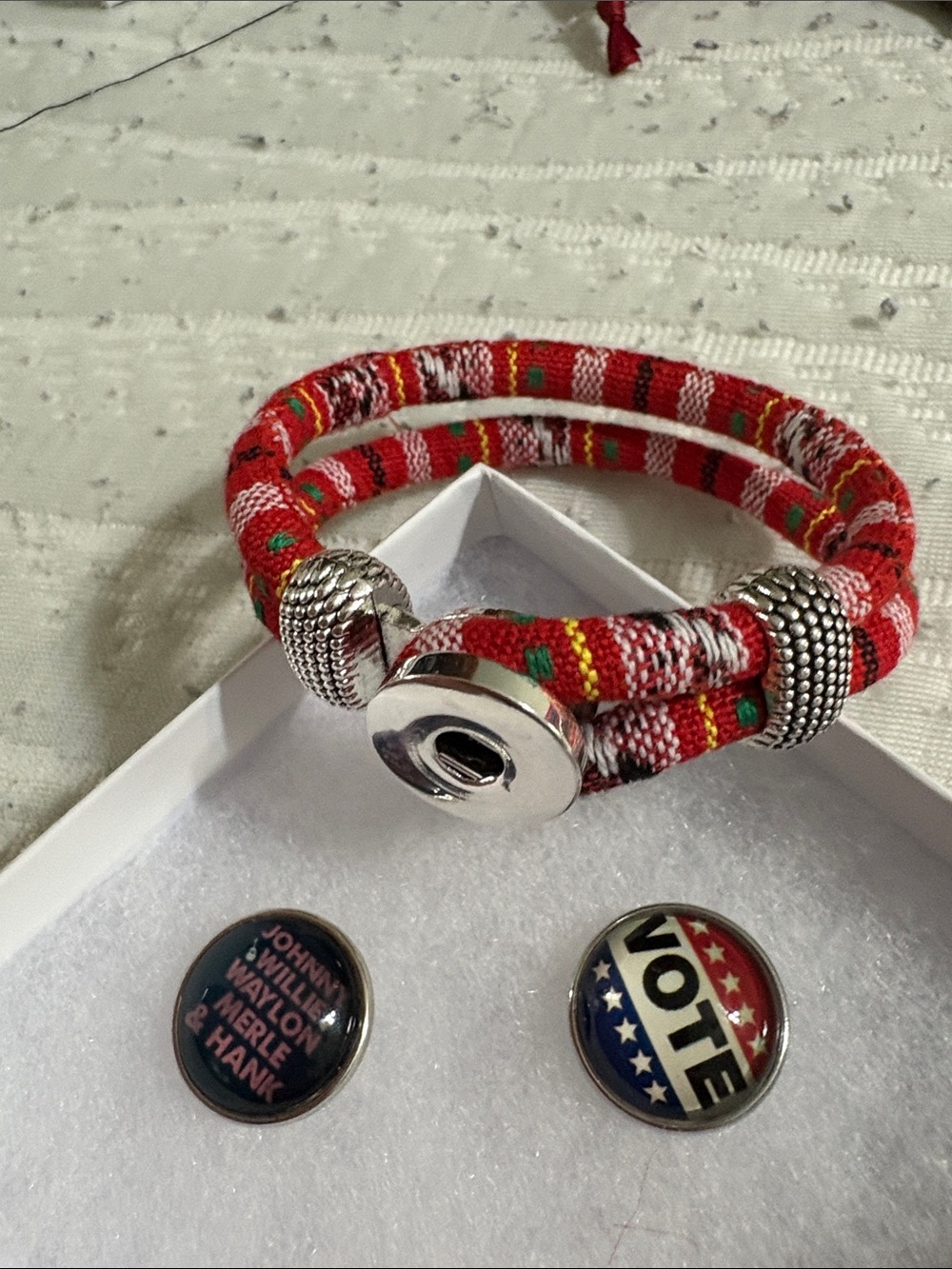 SNAP Bracelet Red and Silver Woven Bracelet small size. Takes 20 m gingersnaps - Picture 6 of 11
